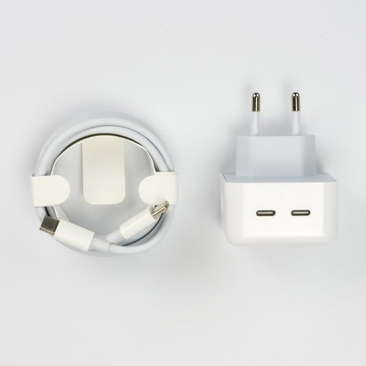 Pakning med 35w oplader og 1 stk. 2m USB-C til USB-C kabel